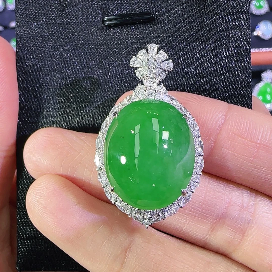 翡翠18K金镶嵌吊坠(不含链)