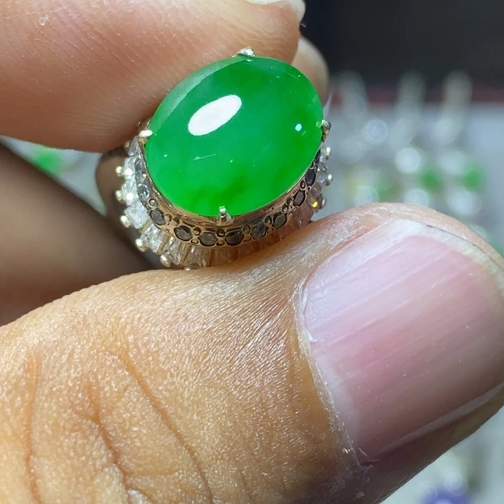 定制翡翠未镶嵌天然缅甸翡翠A货