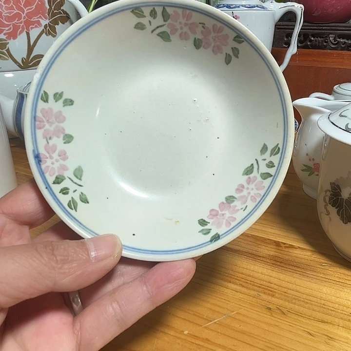 杯中*釉下五彩官窑瓷器