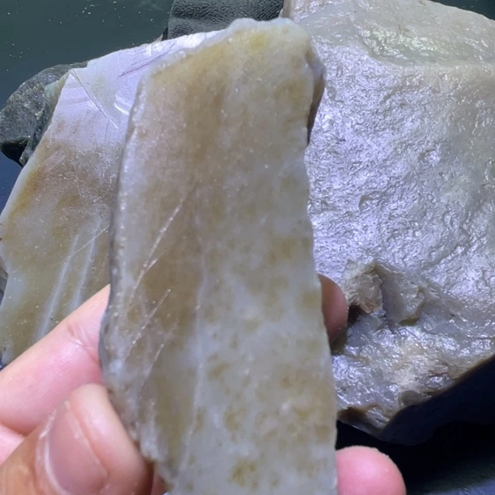 和田玉未镶嵌珠宝半成品