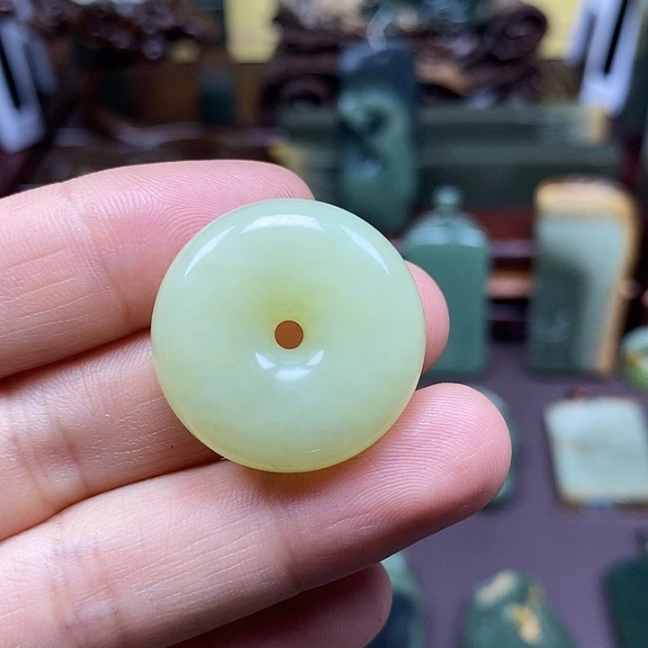 岫岩老玉（透闪石质玉）未镶嵌挂件