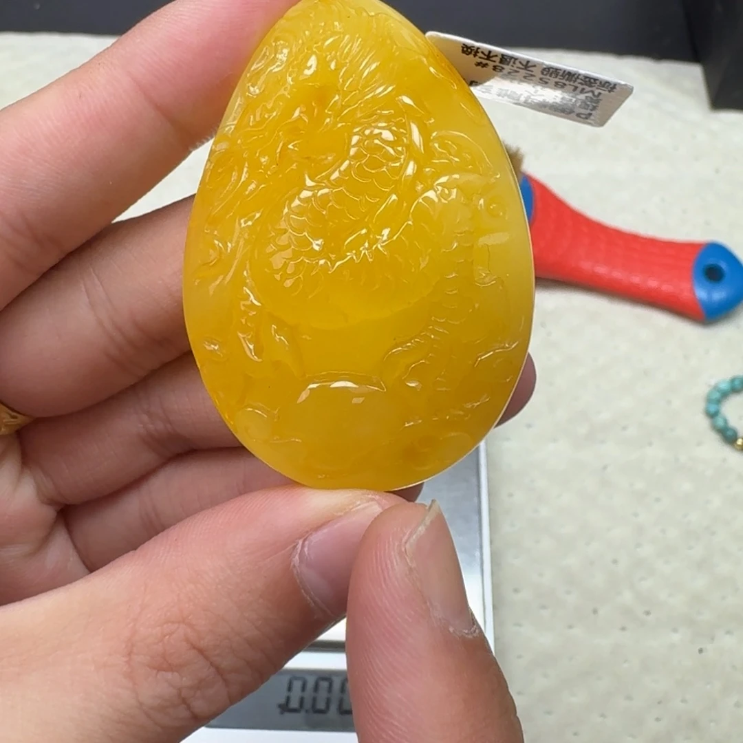 琥珀未镶嵌珠宝奇石499