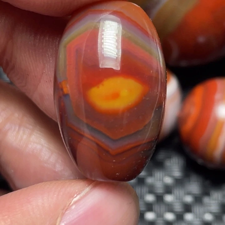 L***u玛瑙/玉髓未镶嵌玛瑙