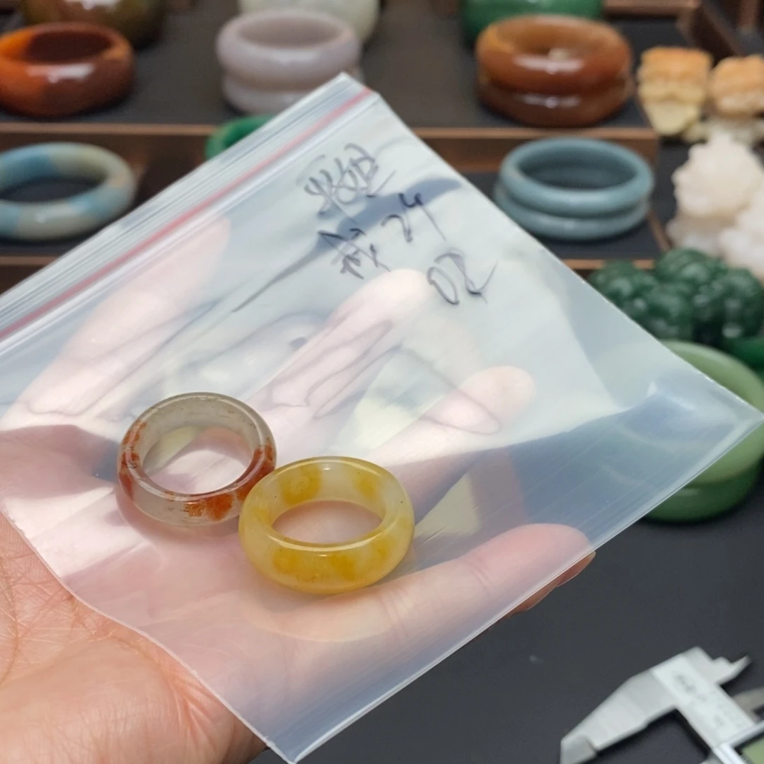 石英质玉戒圈未镶嵌平*