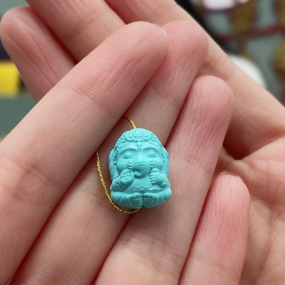 绿松石颈饰未镶嵌