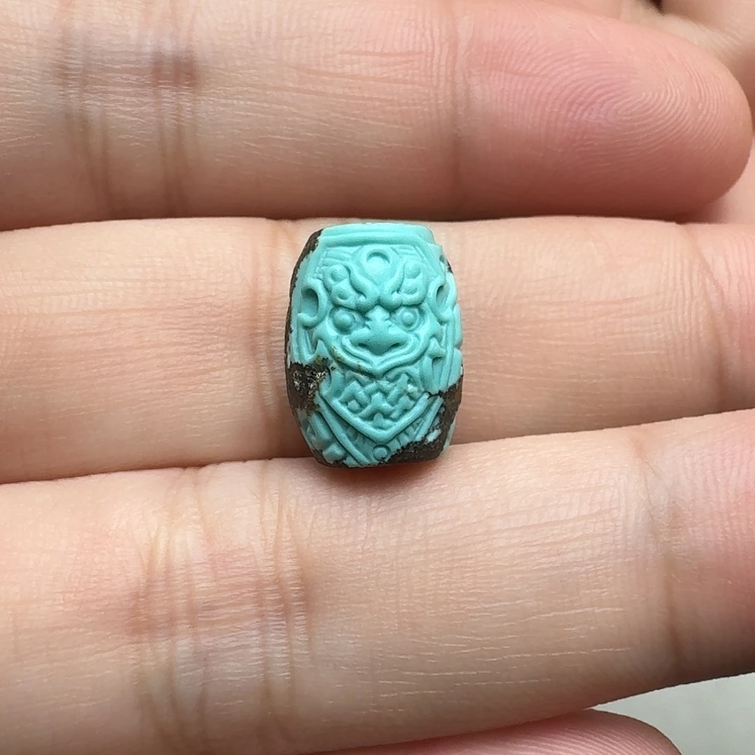 绿松石未镶嵌仿古饕餮筒珠