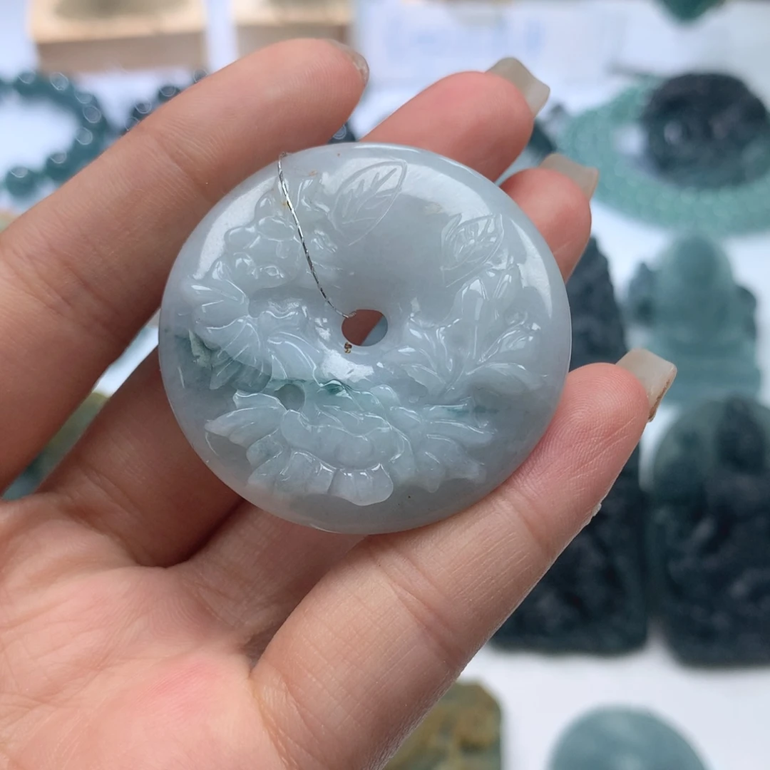 翡翠未镶嵌颈饰天然翡翠