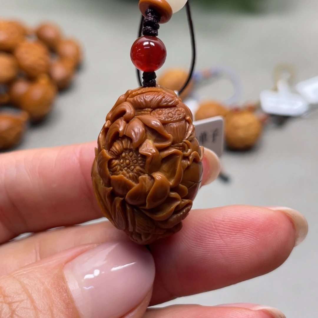 橄榄核吊坠一*字富贵有余单子