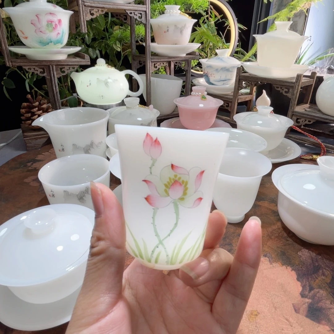 郭志宝璞玉手绘荷韵