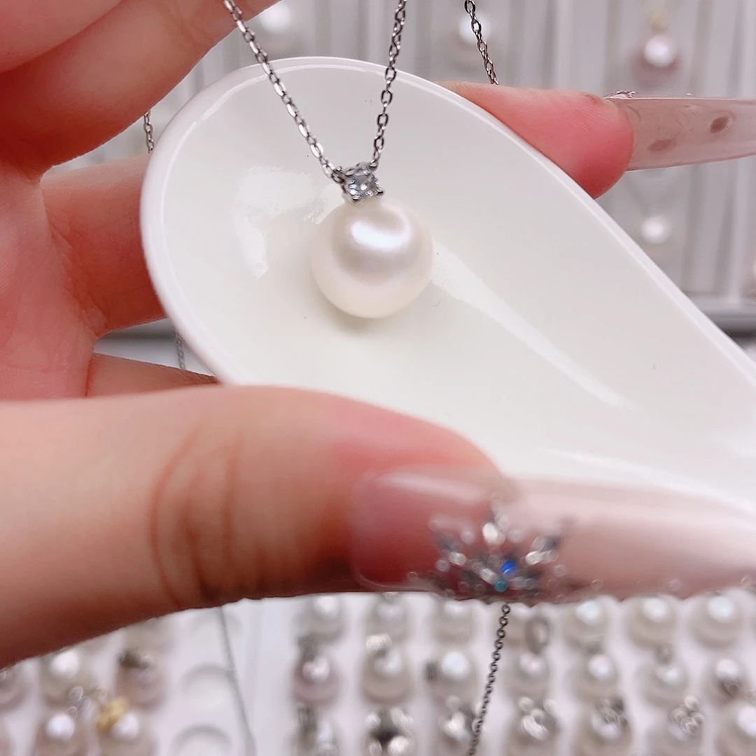 淡水珍珠未镶嵌吊坠(赠链)