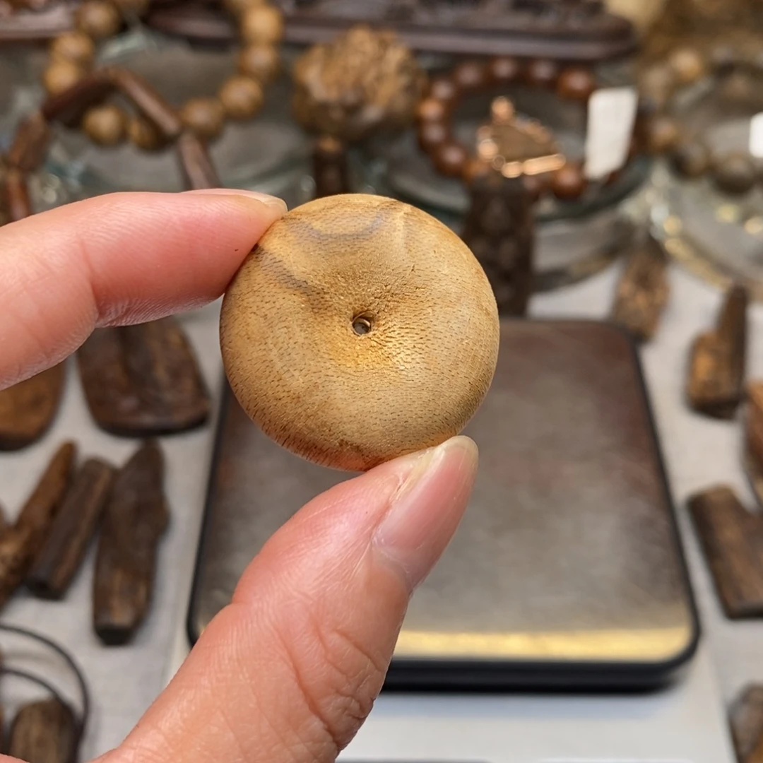 沉香沉香碎屑达拉干