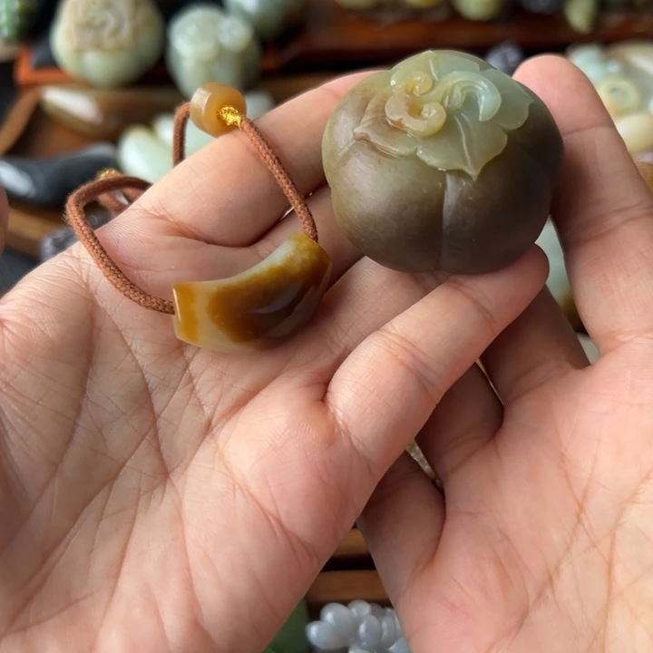 未镶嵌和田玉（糖玉）珠宝奇石?**?