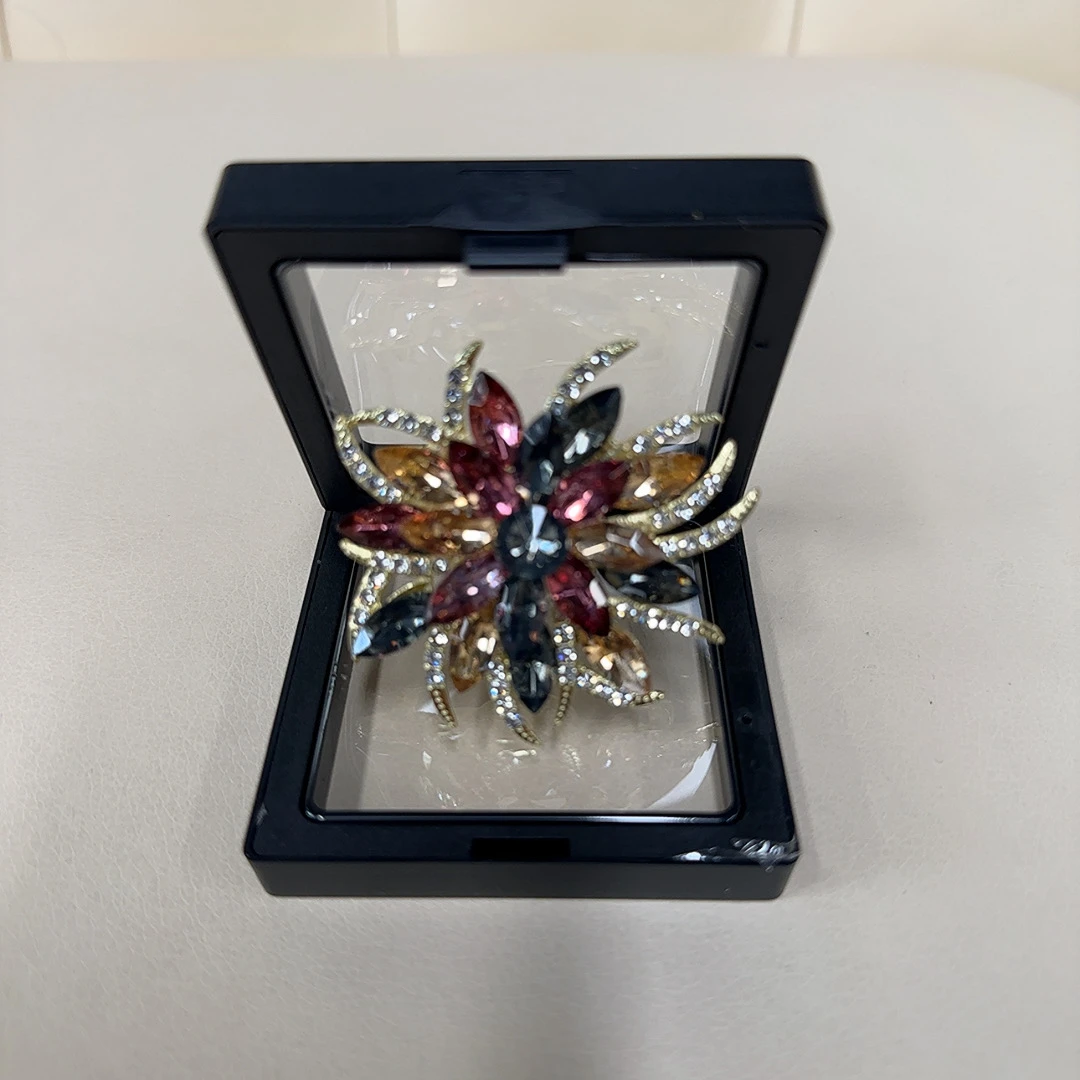 合金仿水晶胸针 牟之恋 时尚饰品  太阳花牟之恋满钻胸针胸花 002