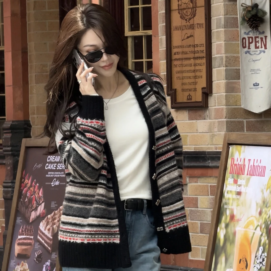 王嬛嬛MsLime25年新款【凇暖】绵羊毛&羊驼毛黑色毛针织衫 HD2A0926