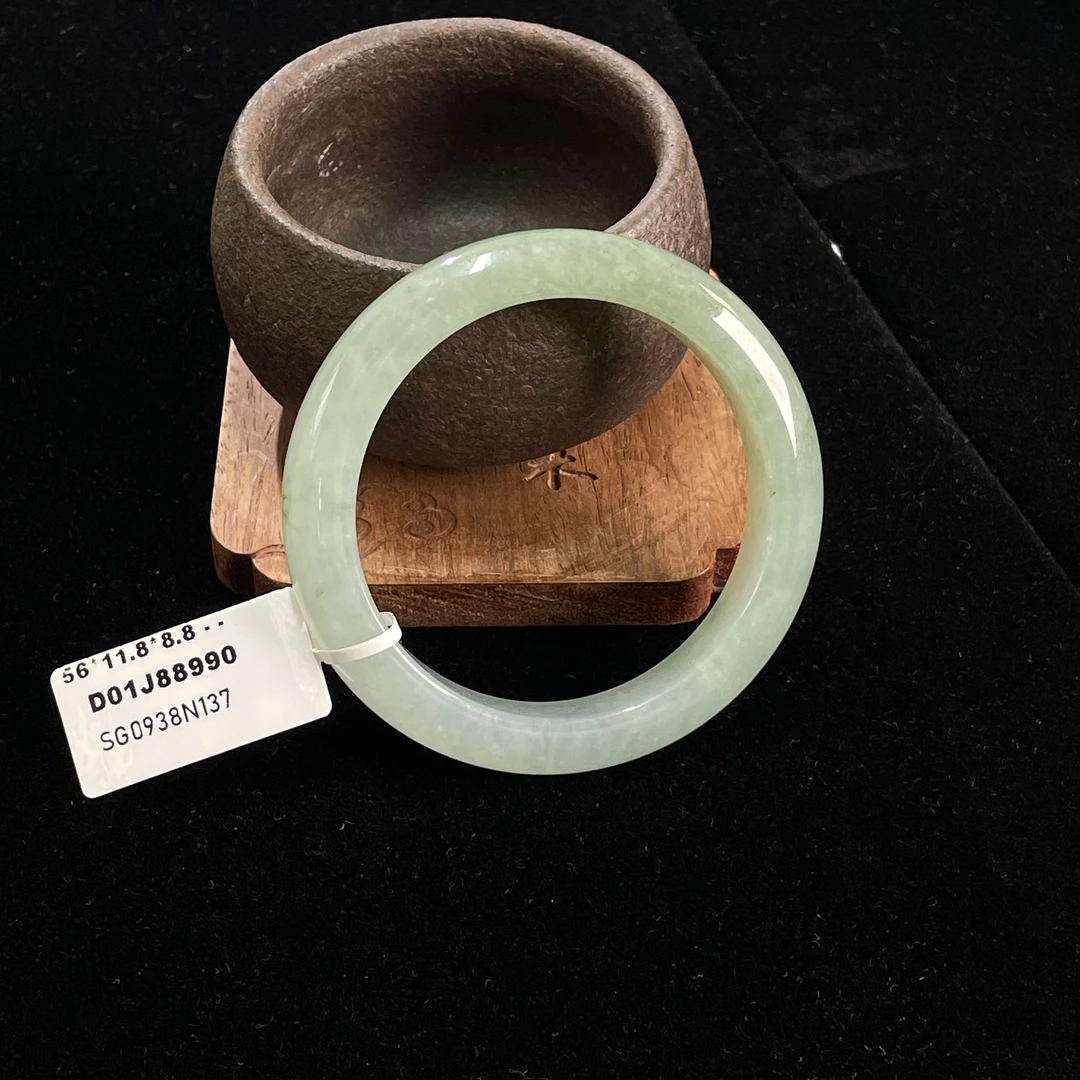 天然翡翠手镯 56