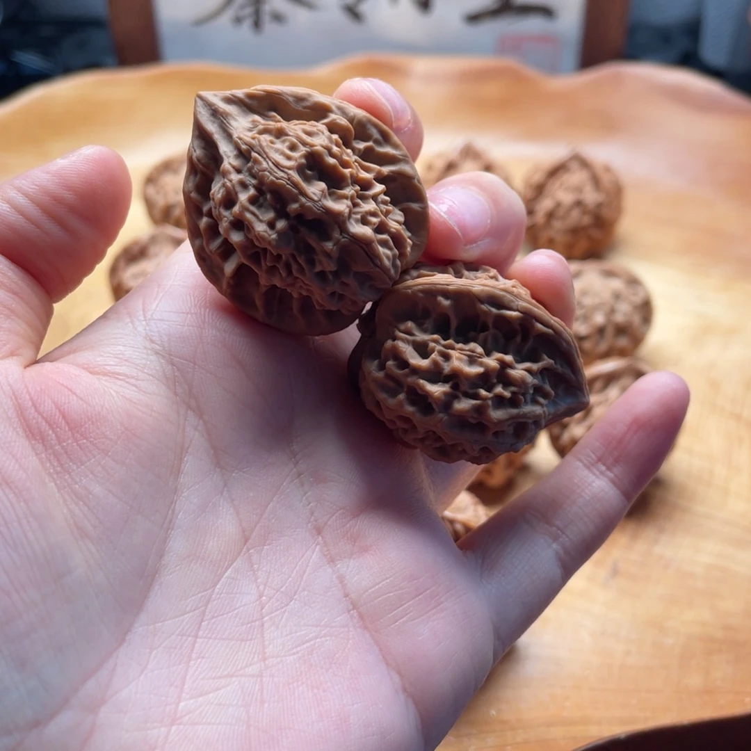 修***修核桃手串/手链秦岭野生鸡心