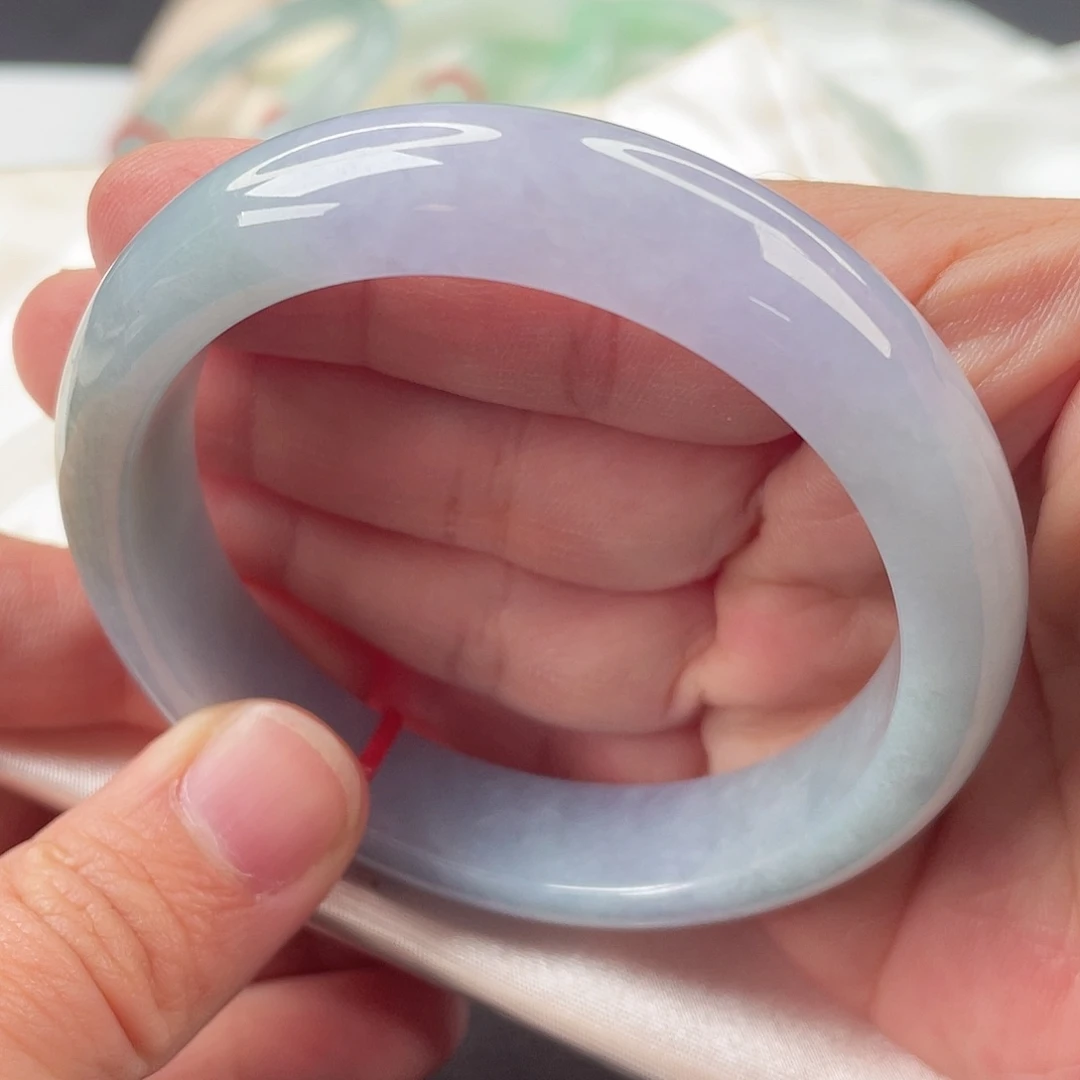 翡翠手镯未镶嵌57圈口