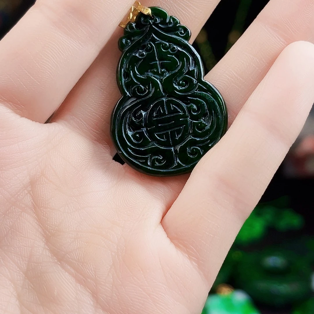 颈饰银S925镶嵌翡翠多样性