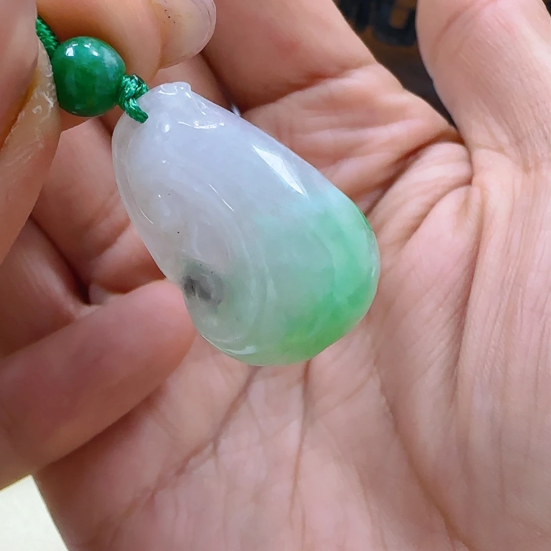 翡翠颈饰未镶嵌翡翠150