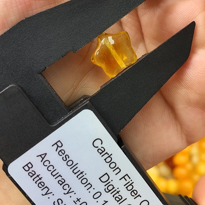 未镶嵌琥珀珠宝奇石