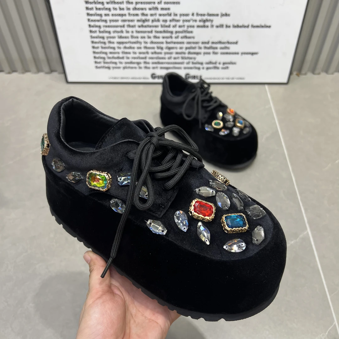 主播推荐2025年（9968-15）厚底松糕鞋重工水钻鞋卡皮巴拉休闲鞋
