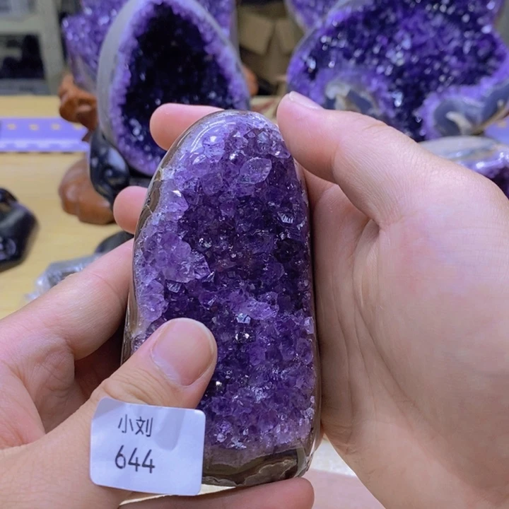 未镶嵌紫晶大型摆件（非配饰）