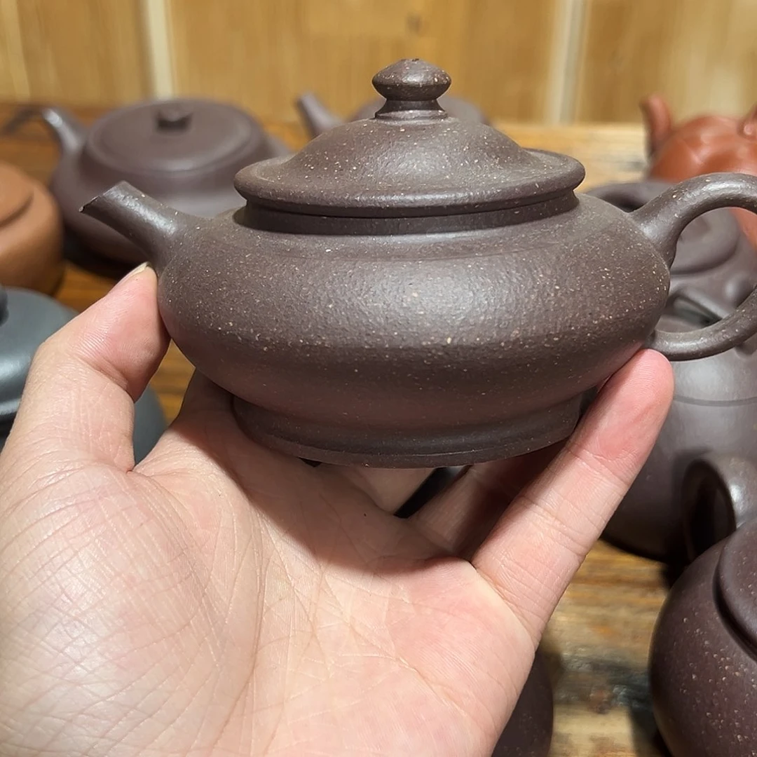 茶壶紫砂紫砂的味道很