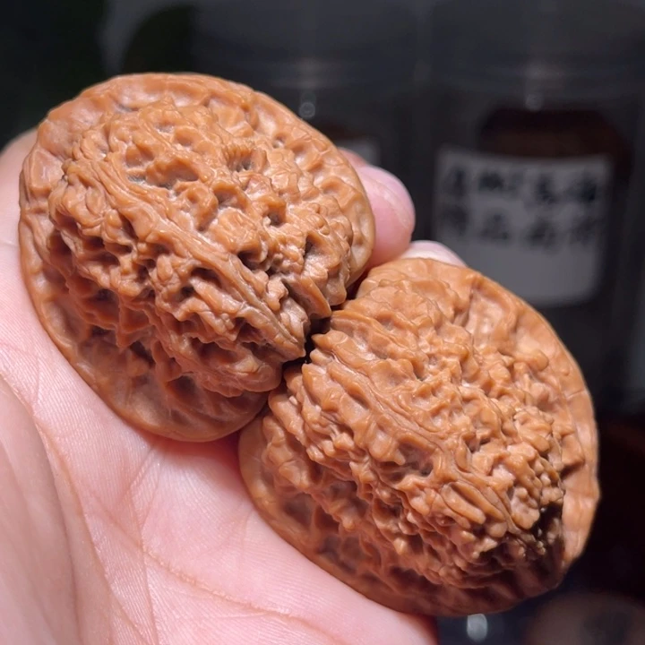 文玩核桃吊坠            40