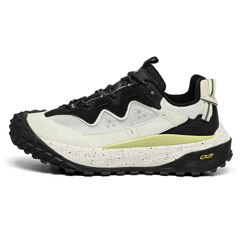 可家-潮流百搭网面透气休闲运动户外情侣款运动鞋2569