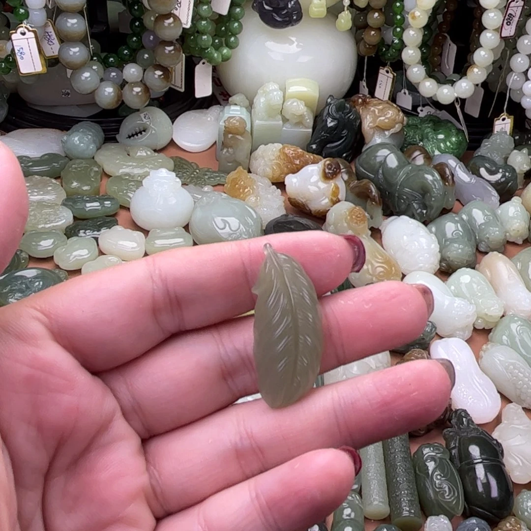 和田玉未镶嵌吊坠(不含链)