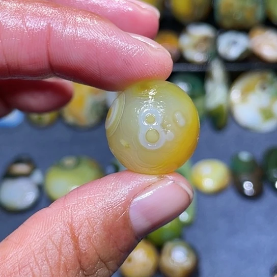 【闪购商品】未镶嵌玛瑙/玉髓珠宝奇石为****回