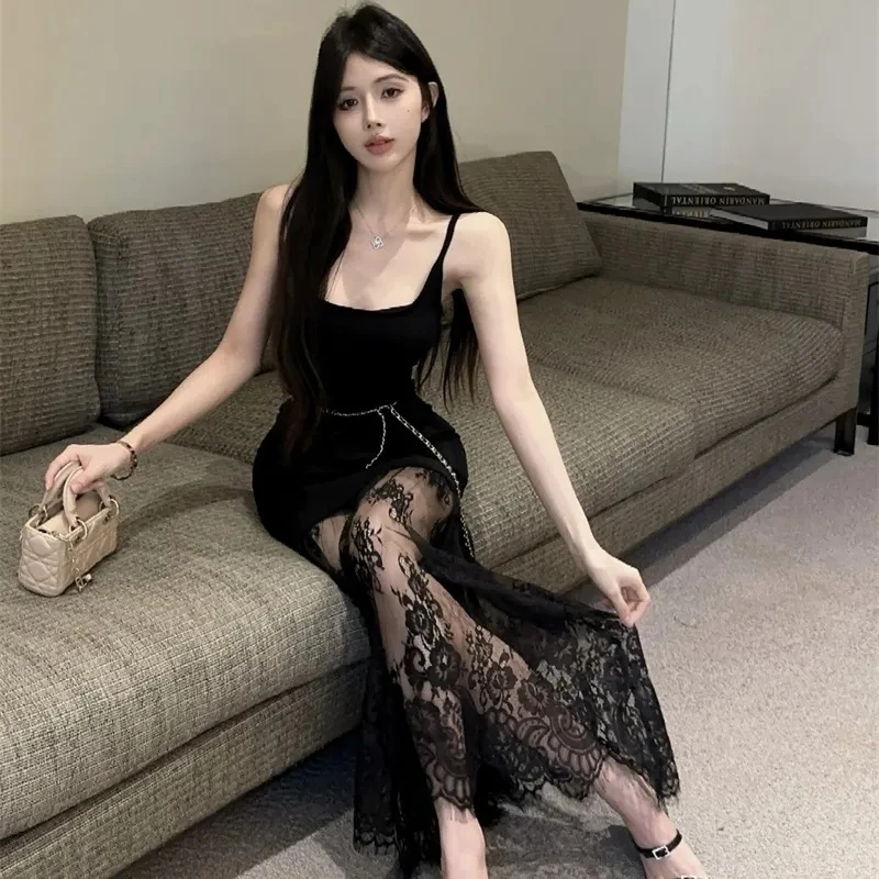 御姐穿搭蕾丝拼接吊带连衣裙夏季新款收腰显瘦性感包臀长裙带链条