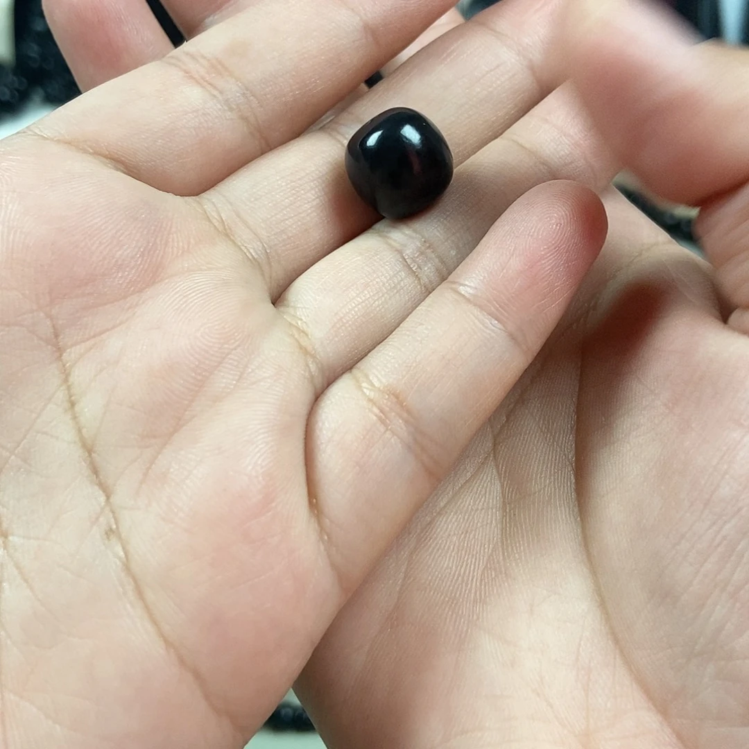 和田玉（墨玉）卡12纯羊毛单珠未镶嵌