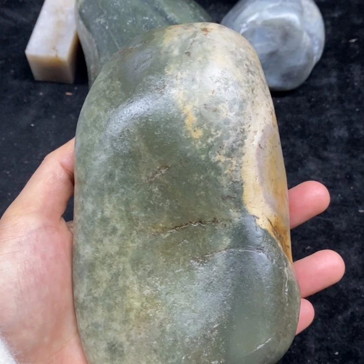 未镶嵌和田玉（糖玉）挂件