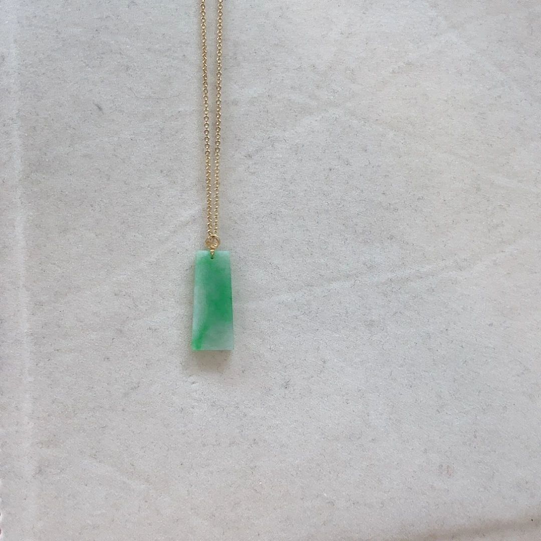 翡翠18K金镶嵌颈饰无事牌1