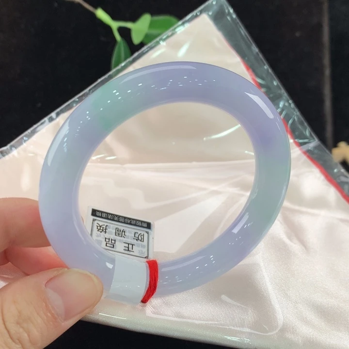 翡翠手镯未镶嵌111/0138