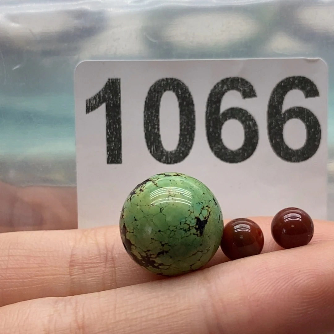 南红玛瑙颈饰未镶嵌