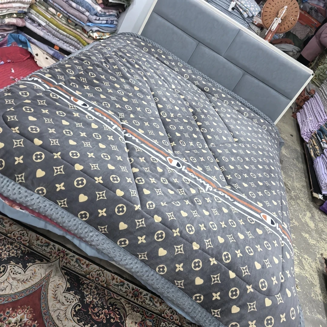 牛奶绒豆豆被《新派四叶草》1.5Ｘ2米