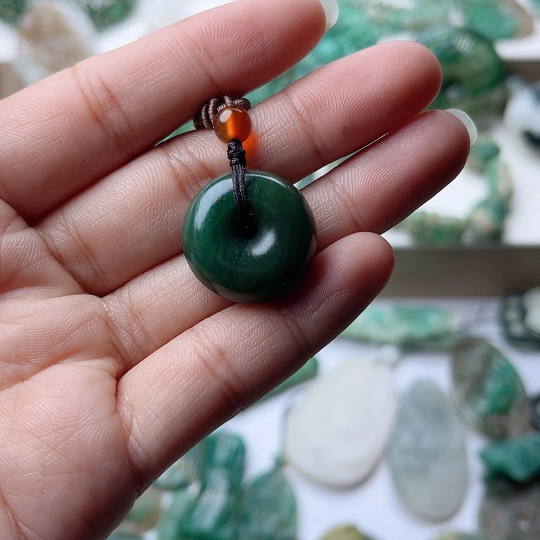 独山玉挂件未镶嵌清*