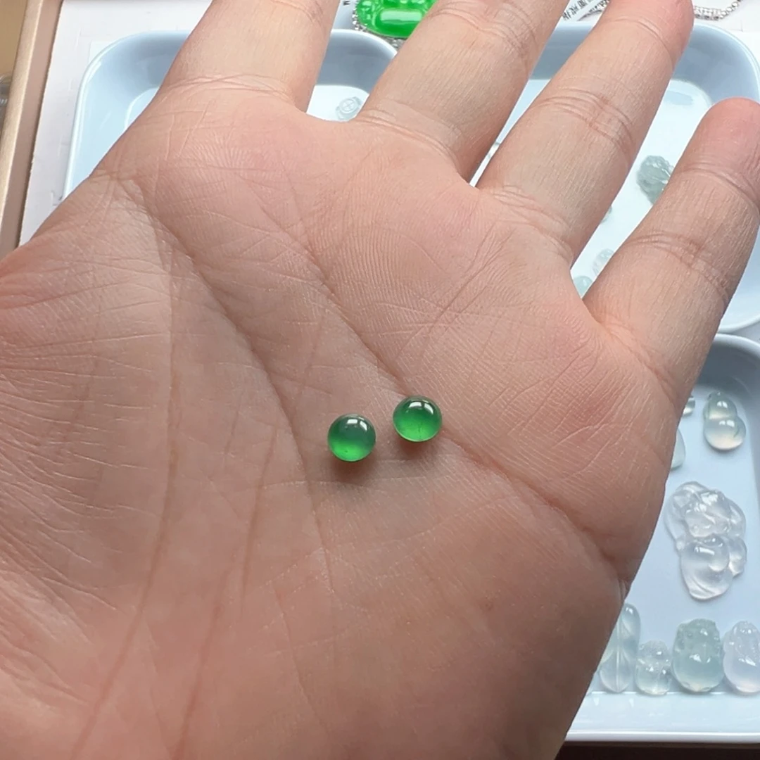 定制翡翠未镶嵌绿蛋