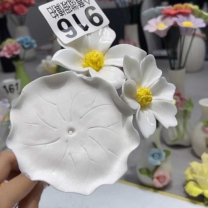 陶瓷纯手工捏花设计
