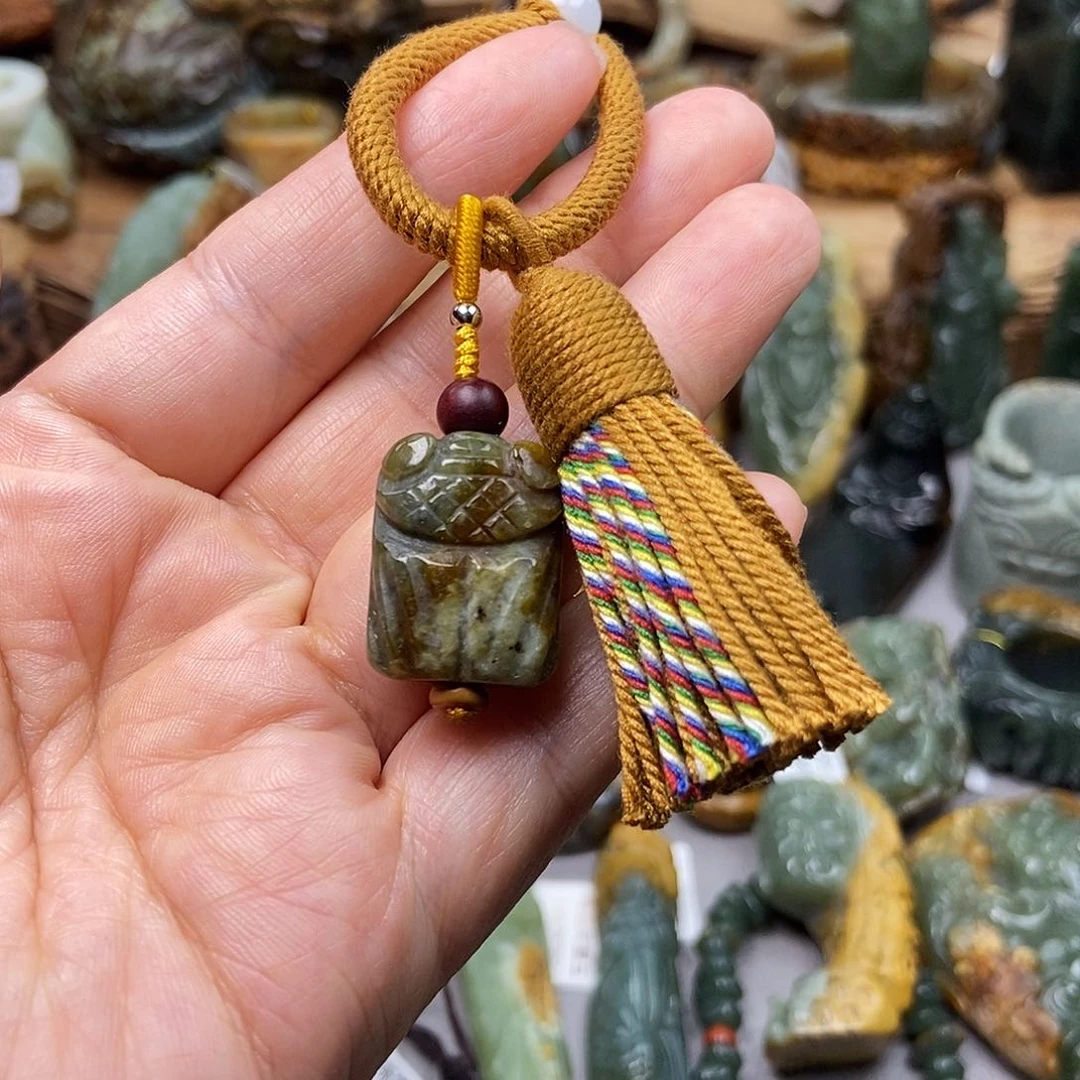 岫岩河磨玉（透闪石质玉）未镶嵌珠宝奇石