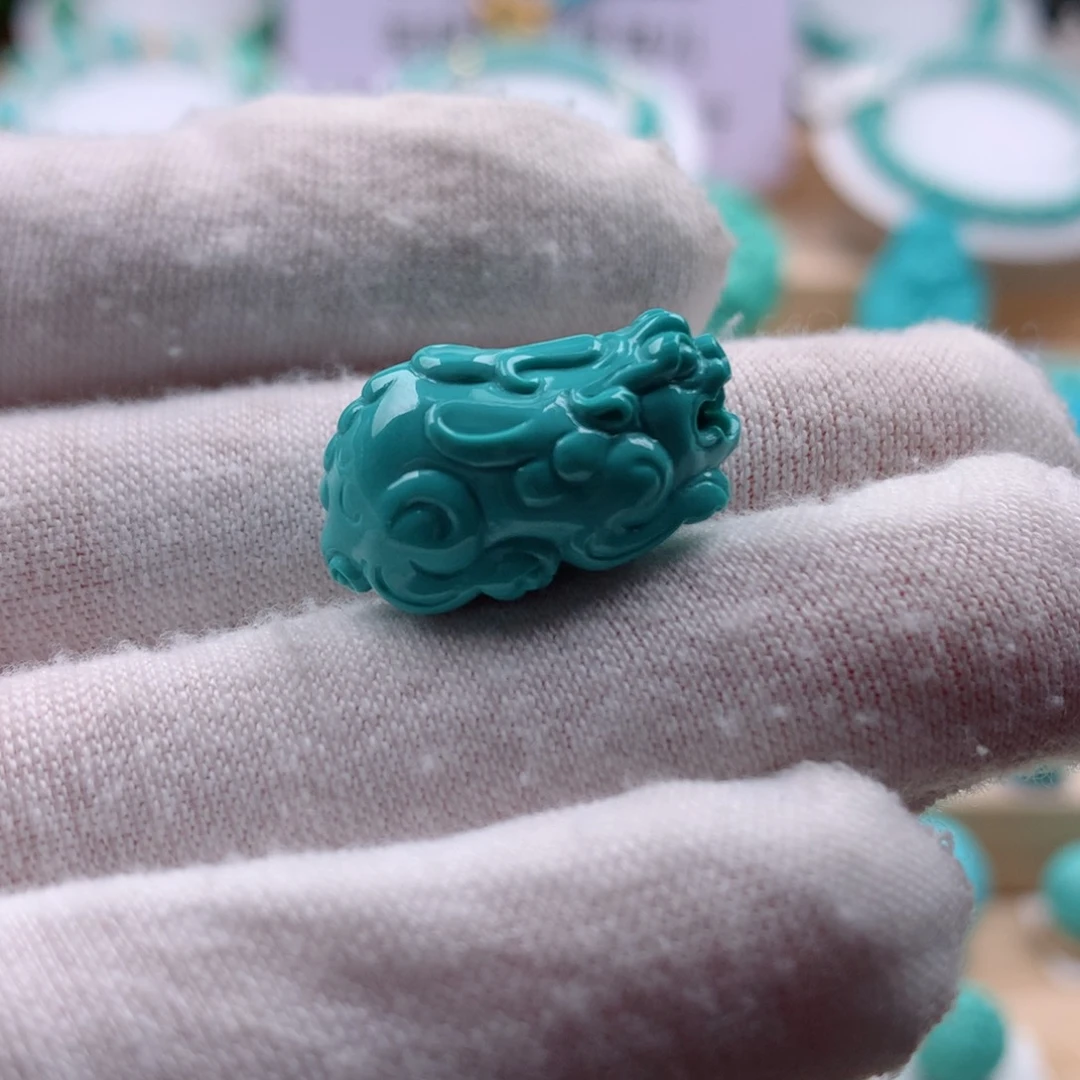 绿松石配饰未镶嵌