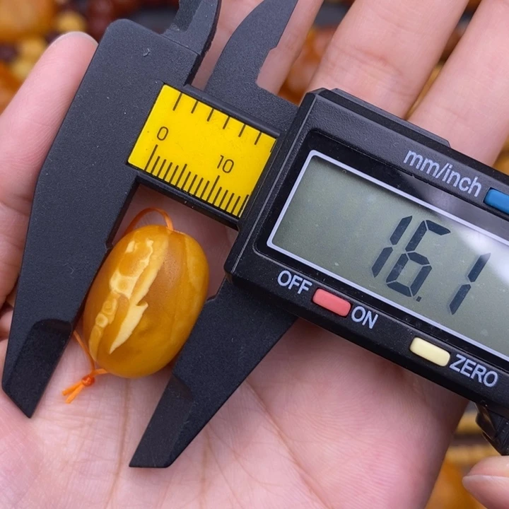 琥珀未镶嵌裸石蜜蜡M