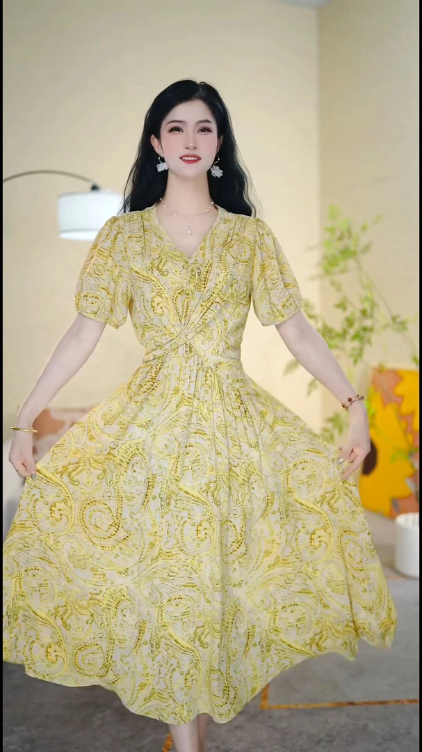 2025夏季新款高端轻奢优雅百搭遮肉显瘦修身时尚假两件连衣裙907