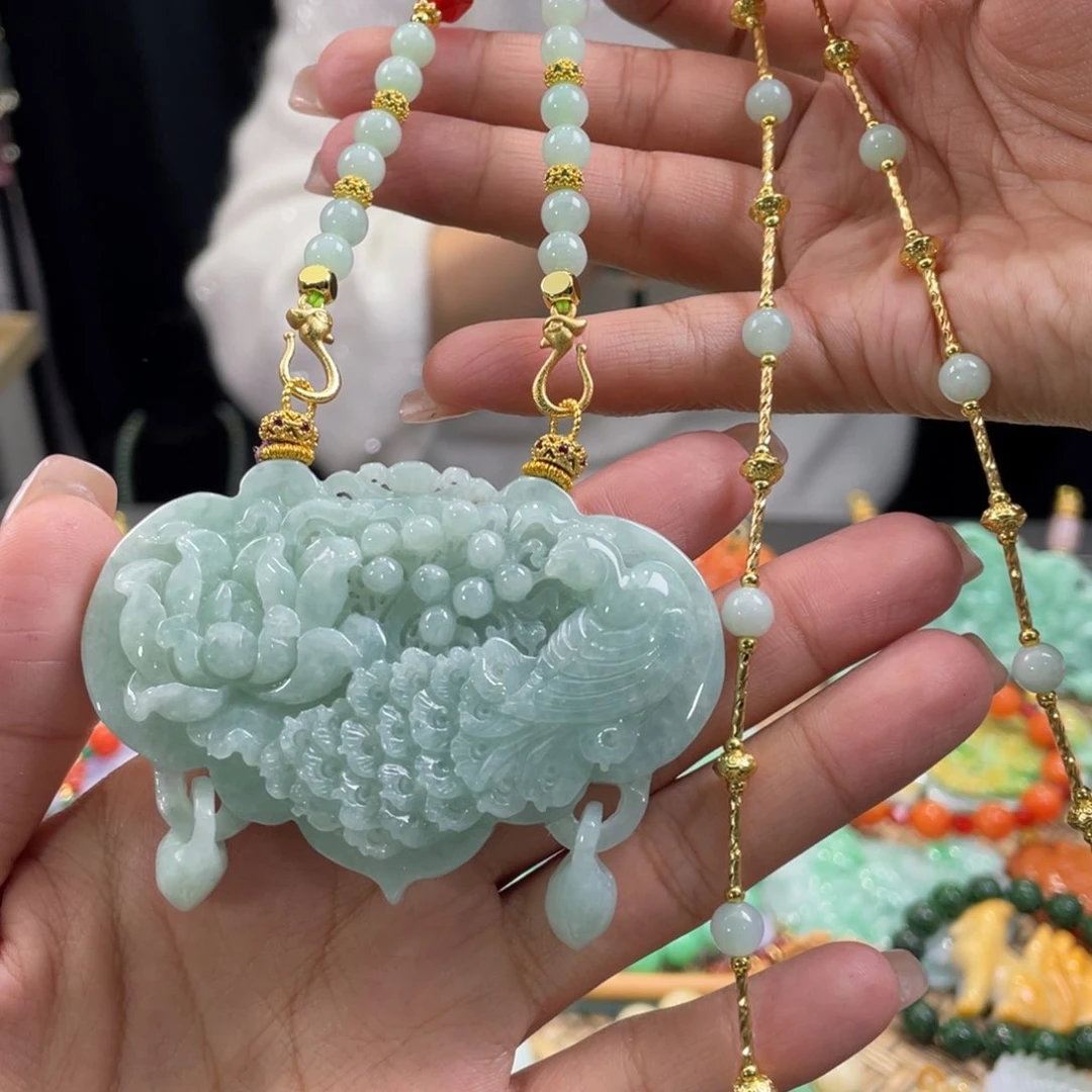 翡翠颈饰未镶嵌代编织