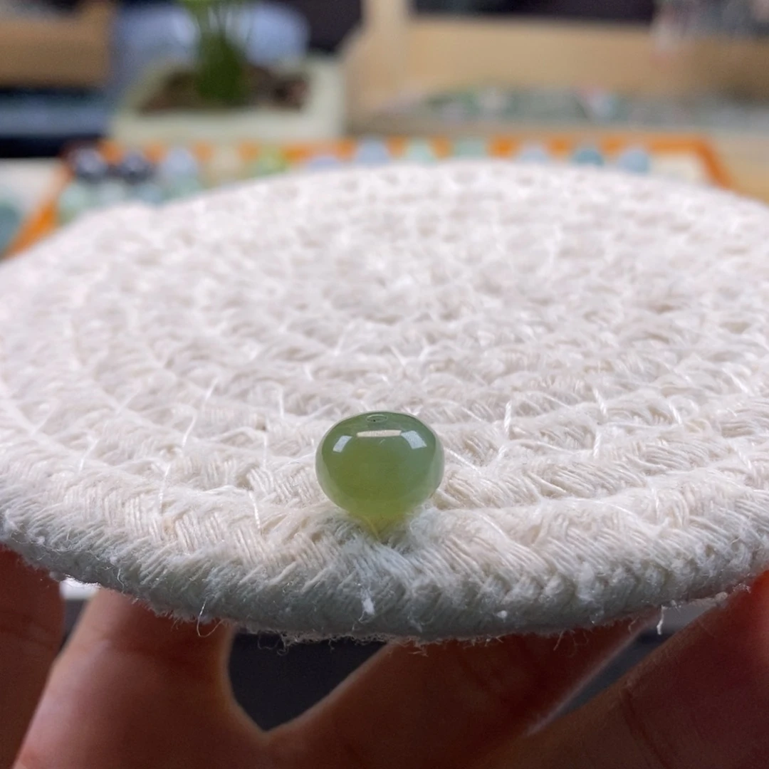 翡翠散珠天然翡翠秋香色9.8×7.3