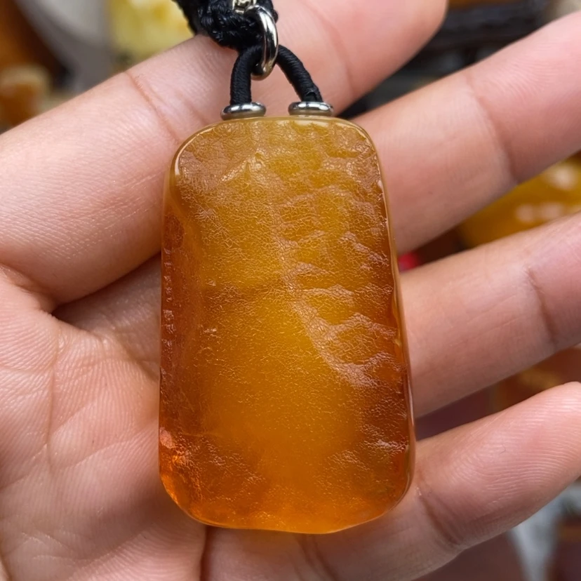 【闪购商品】琥珀颈饰未镶嵌