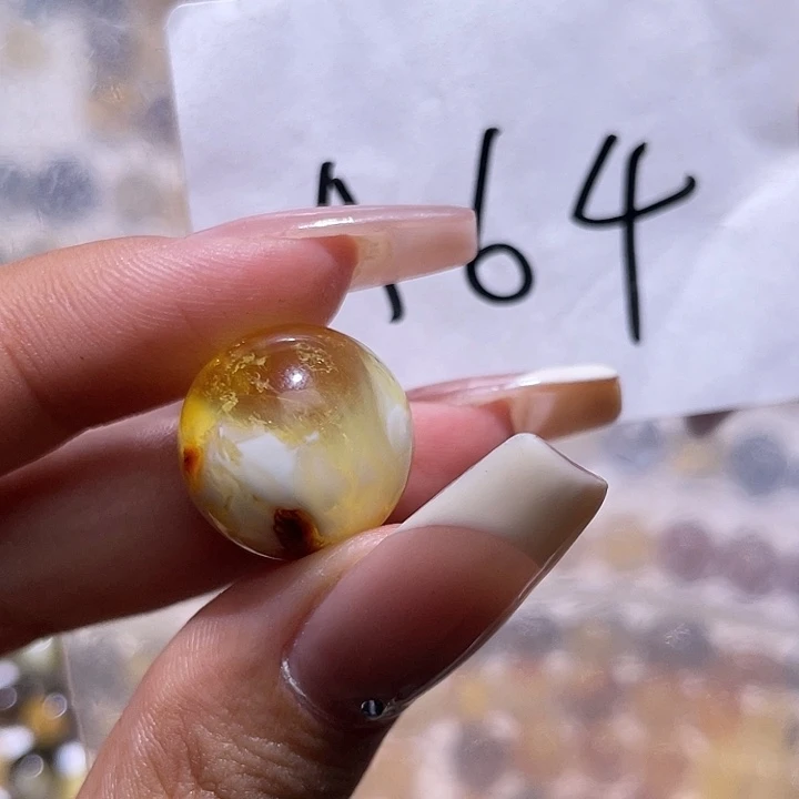 琥珀未镶嵌裸石16.6福利