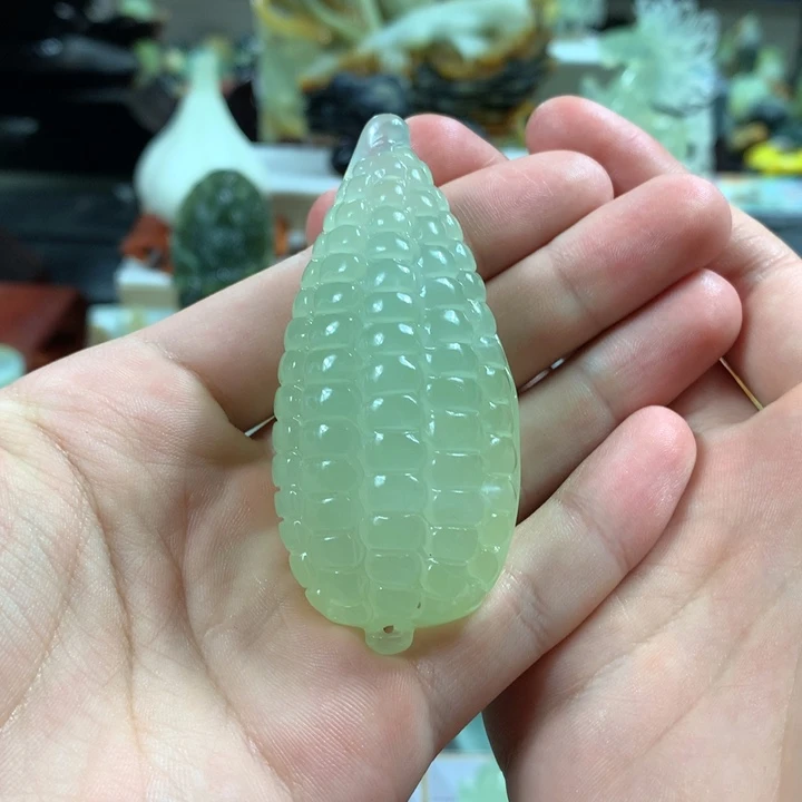 蛇纹石玉未镶嵌手把件